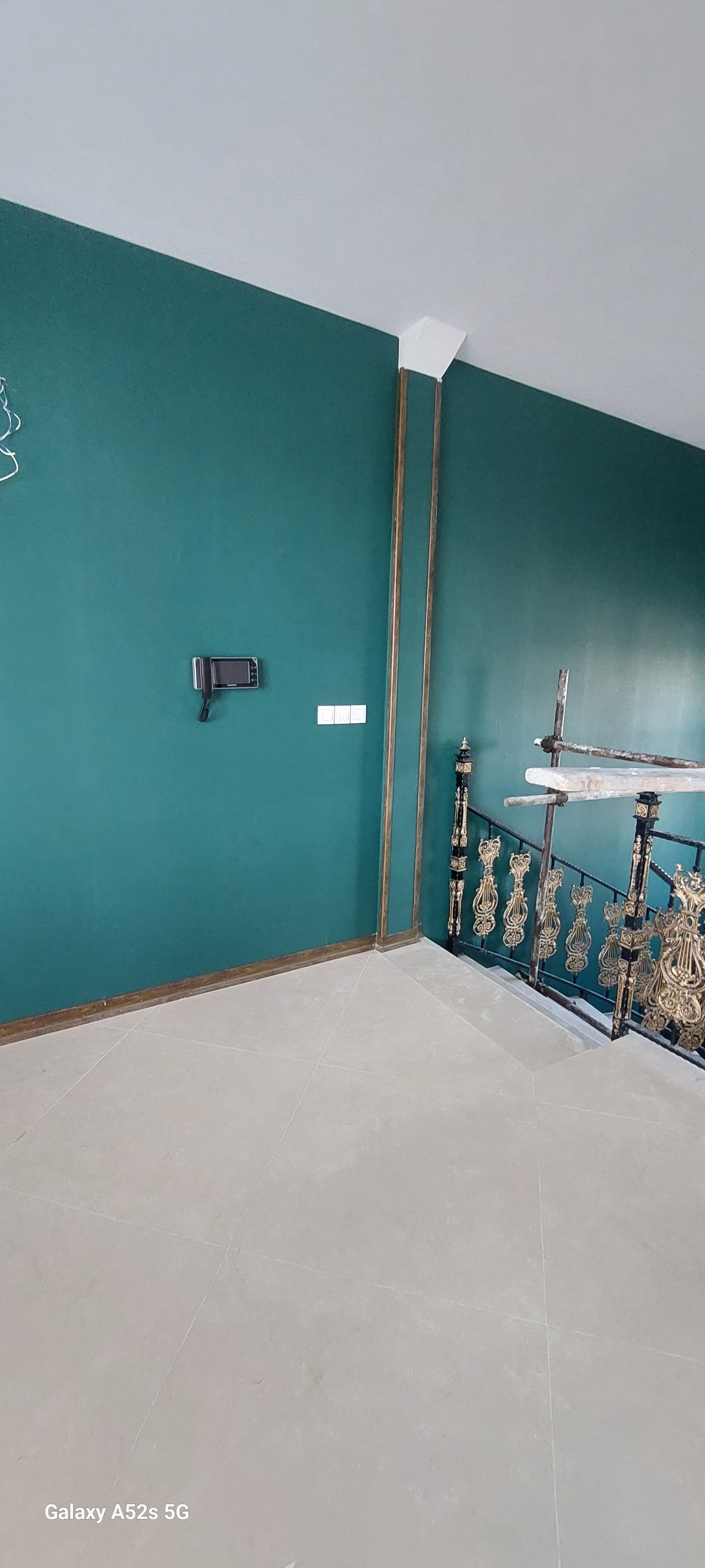 کاغذ دیواری پردیس پایتخت