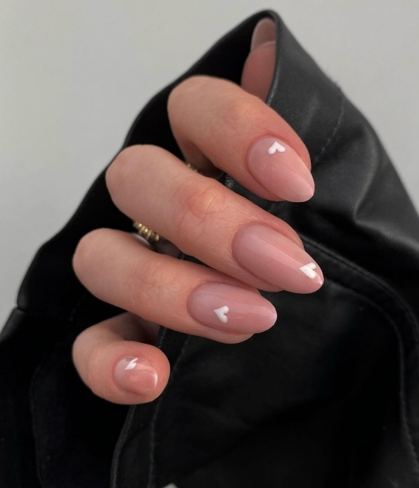 خدمات ناخن سیاحی