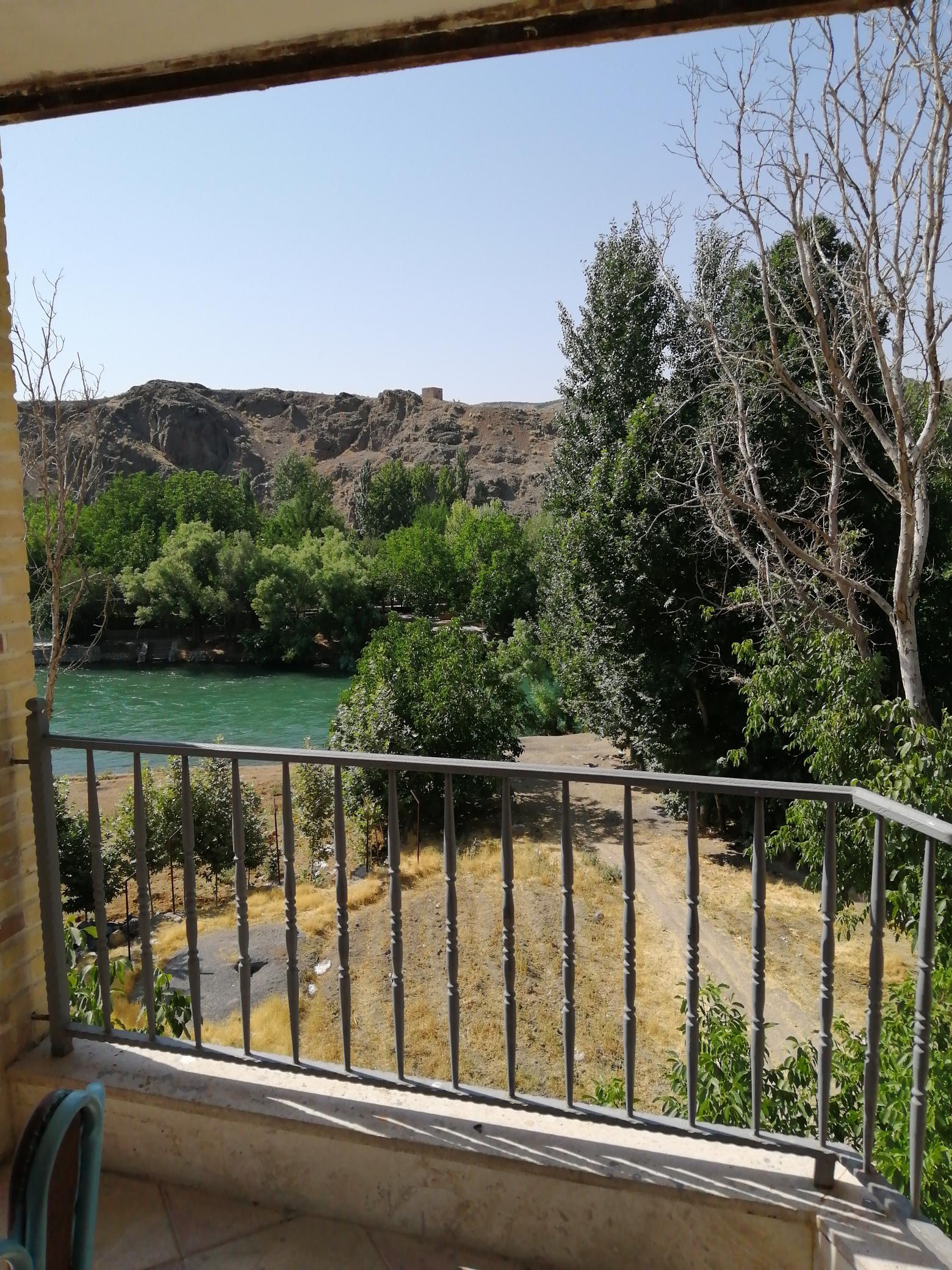 ویلای سنتی چهل ایوان