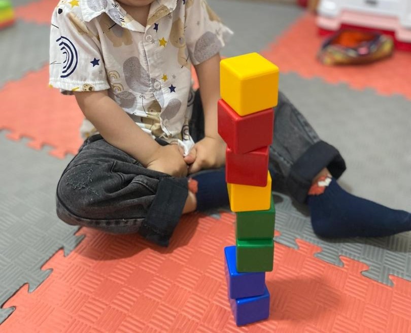 کاردرمانی و گفتاردرمانی پیشگام