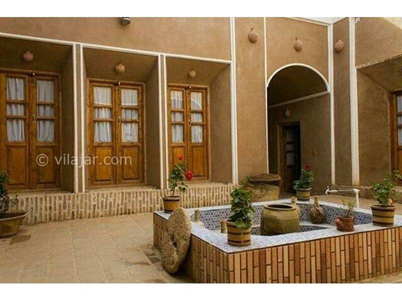 اقامتگاه بومگردی انار عقدا