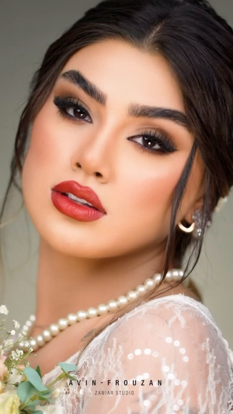 سالن زیبایی آوین فروزانفر