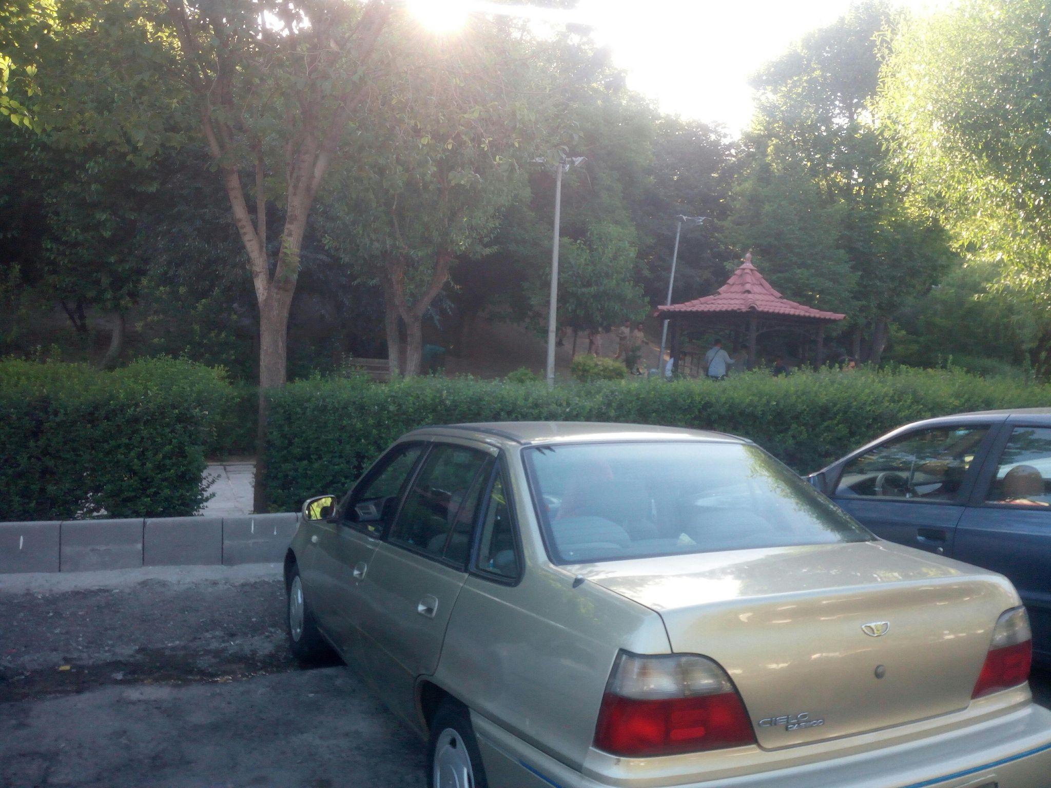 پارکینگ پارک طالقلنی و پل طبیعت