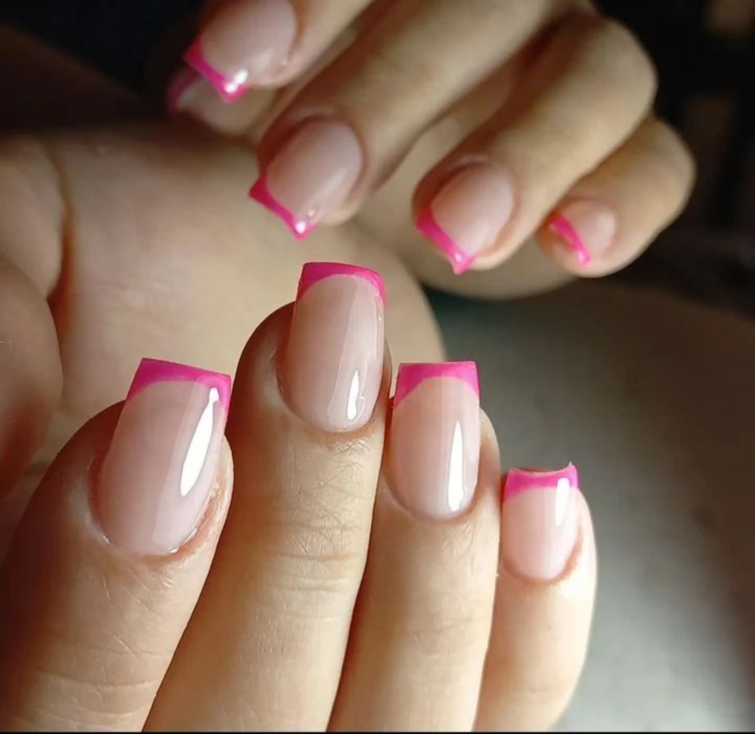 خدمات کاشت ناخن