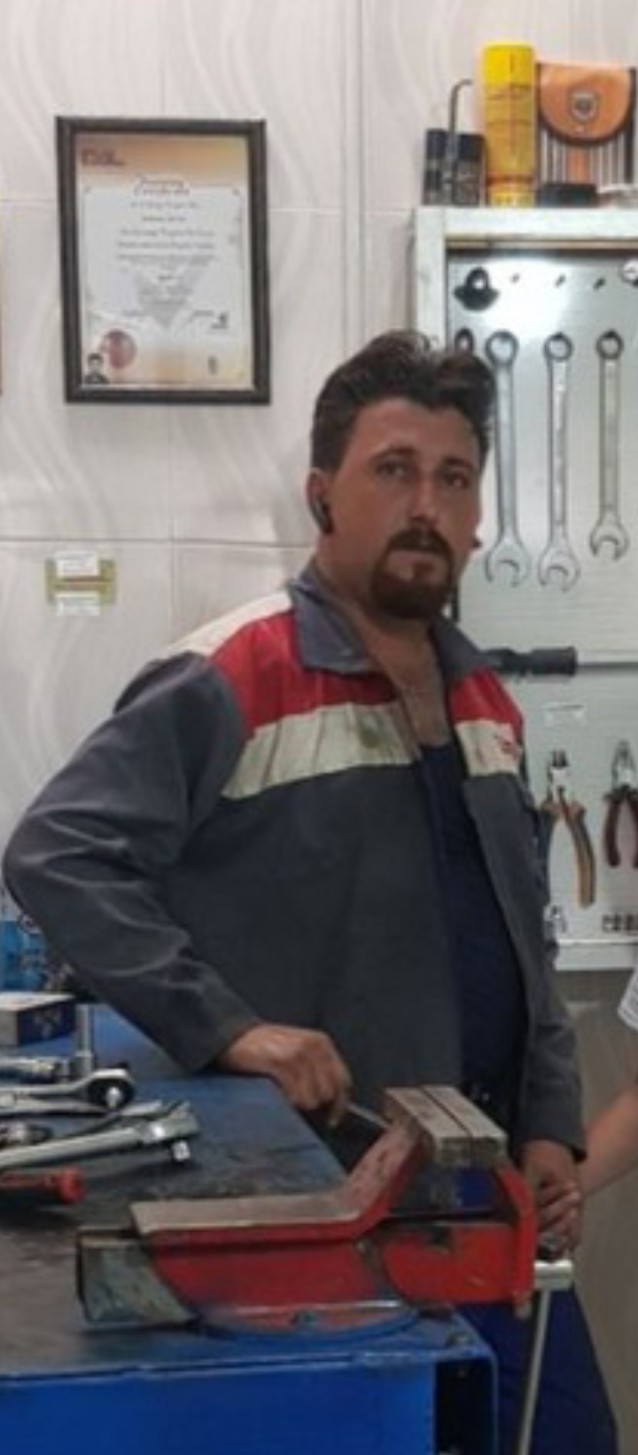 تعمیرگاه تخصصی مکانیکی بهمن کاوه