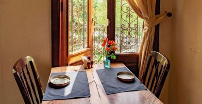 رستوران مس توران