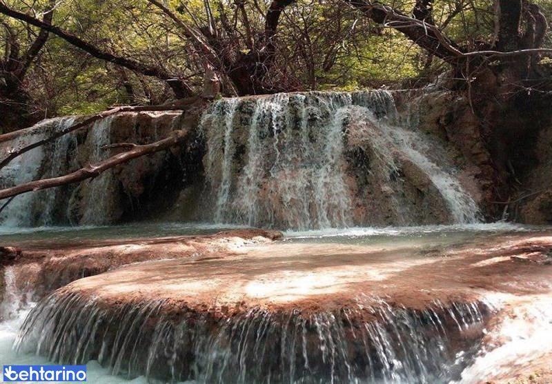 آبشار نای انگیز