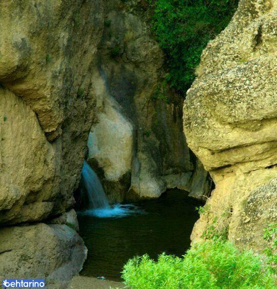 آبشار طلایی