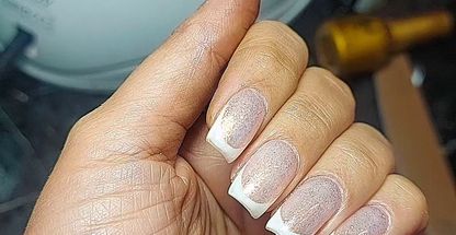 مرکز تخصصی کاشت ناخن و تتو عاطفه اسدی