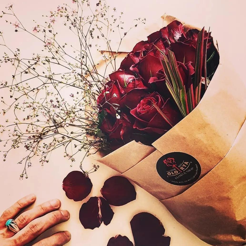 گل فروشی گلوریا