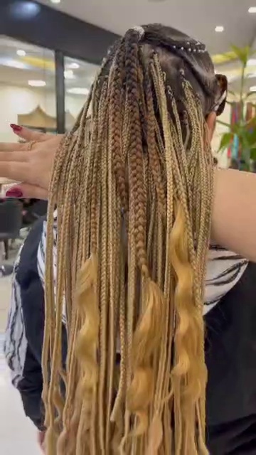 مرکز بافت،اکستنشن و کوتاهی مو لیلا گلاب