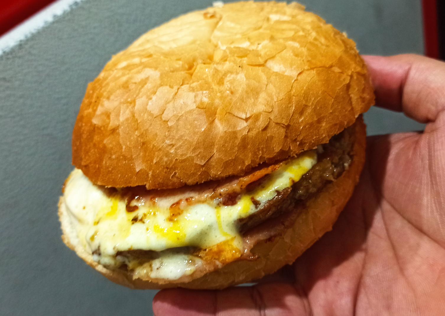 فست فود منتظران