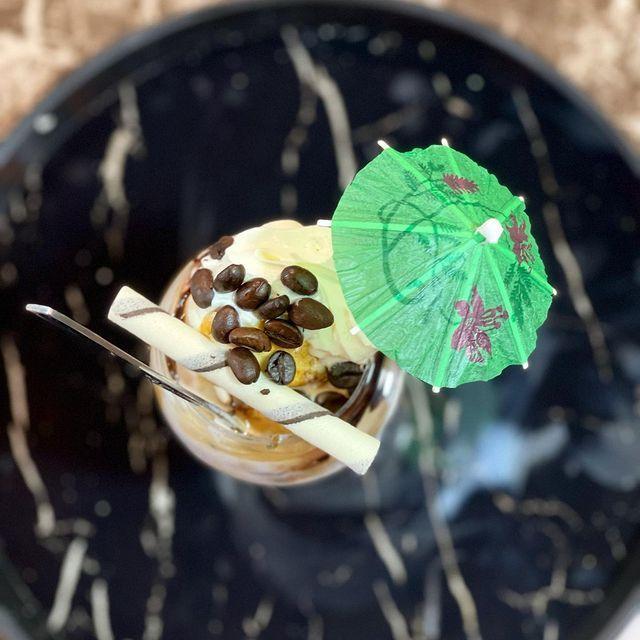 باغ رستوران طبیعت