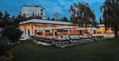 رستوران گاردن لانژ