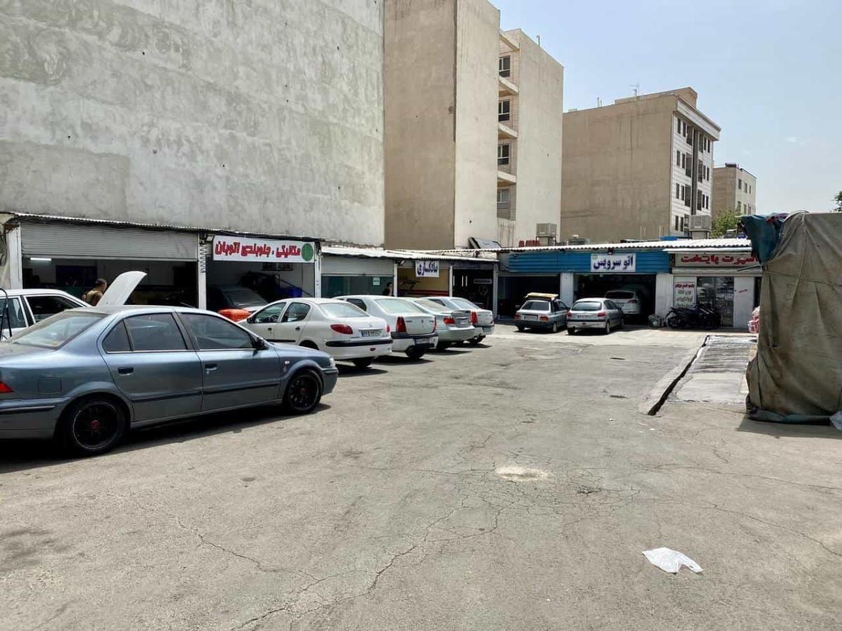 کارواش و تعمیرگاه اتوبان در غرب تهران