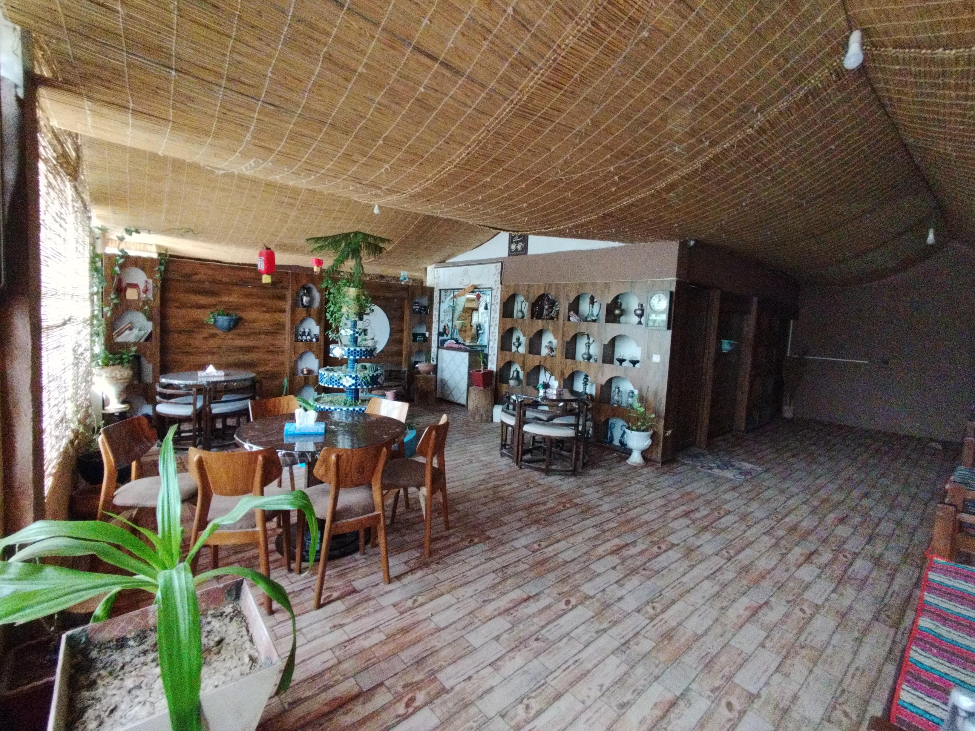 کافه تریا خورمیز