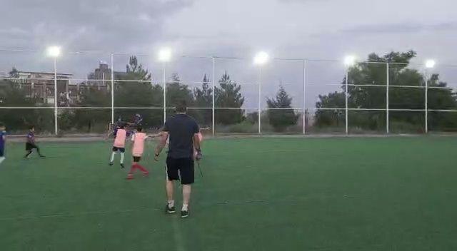 مدرسه فوتبال نیواد