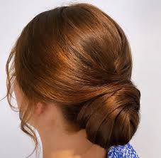 آرایشگاه زنانه نورا در تنکابن