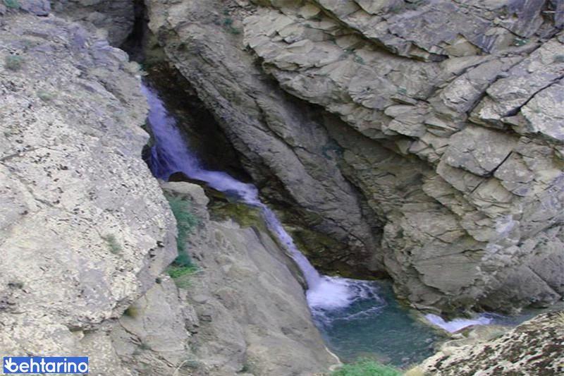 آبشار آینه رود فرح افزا