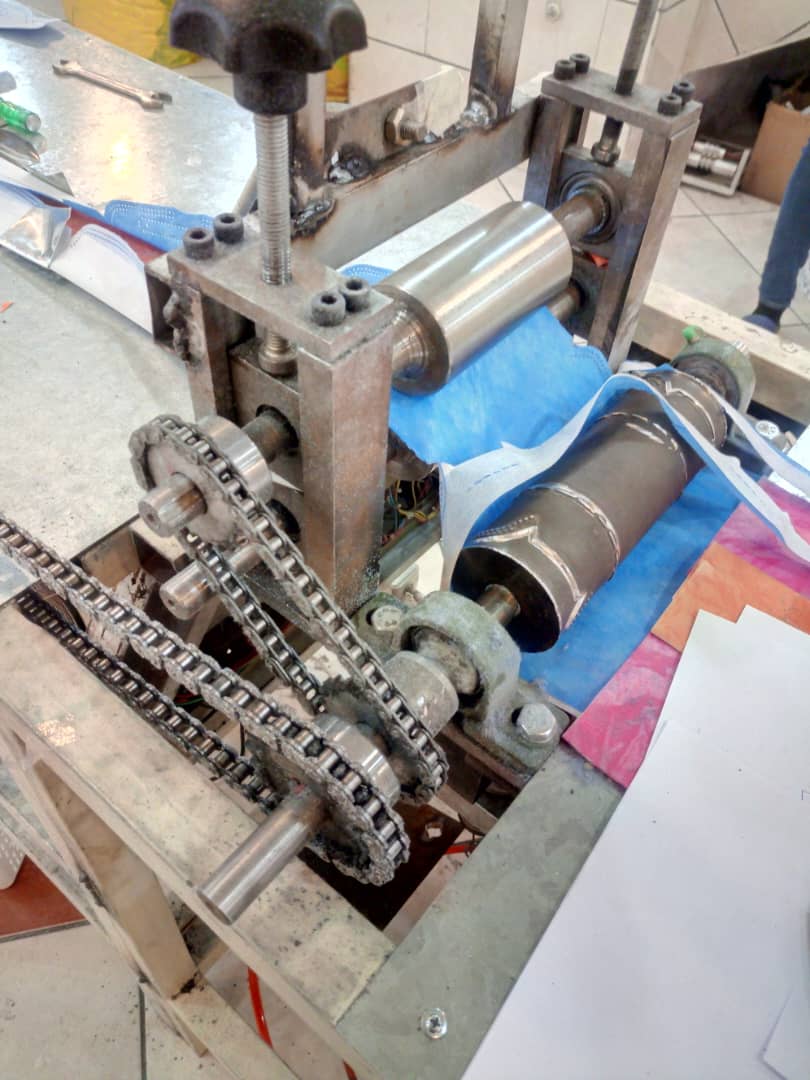 ساخت دستگاه تولید پد آرایشی لطفی نژاد