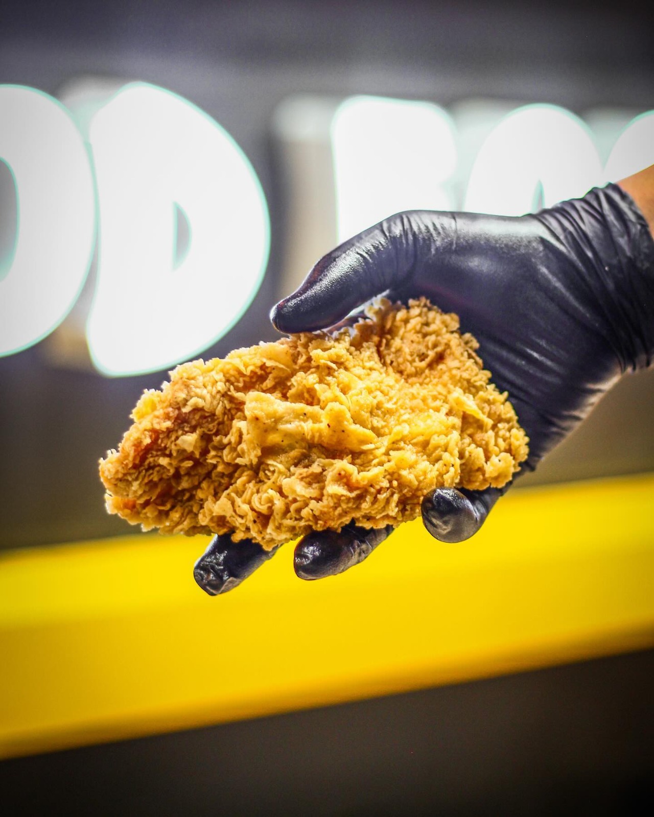 DelcyCrispyHouse|خانه سوخاری دلسی