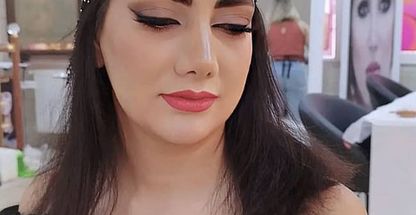 خدمات تخصصی میکاپ مهنام