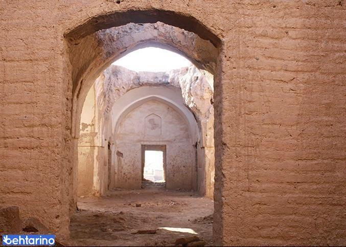 قلعه سنگ بست زواره