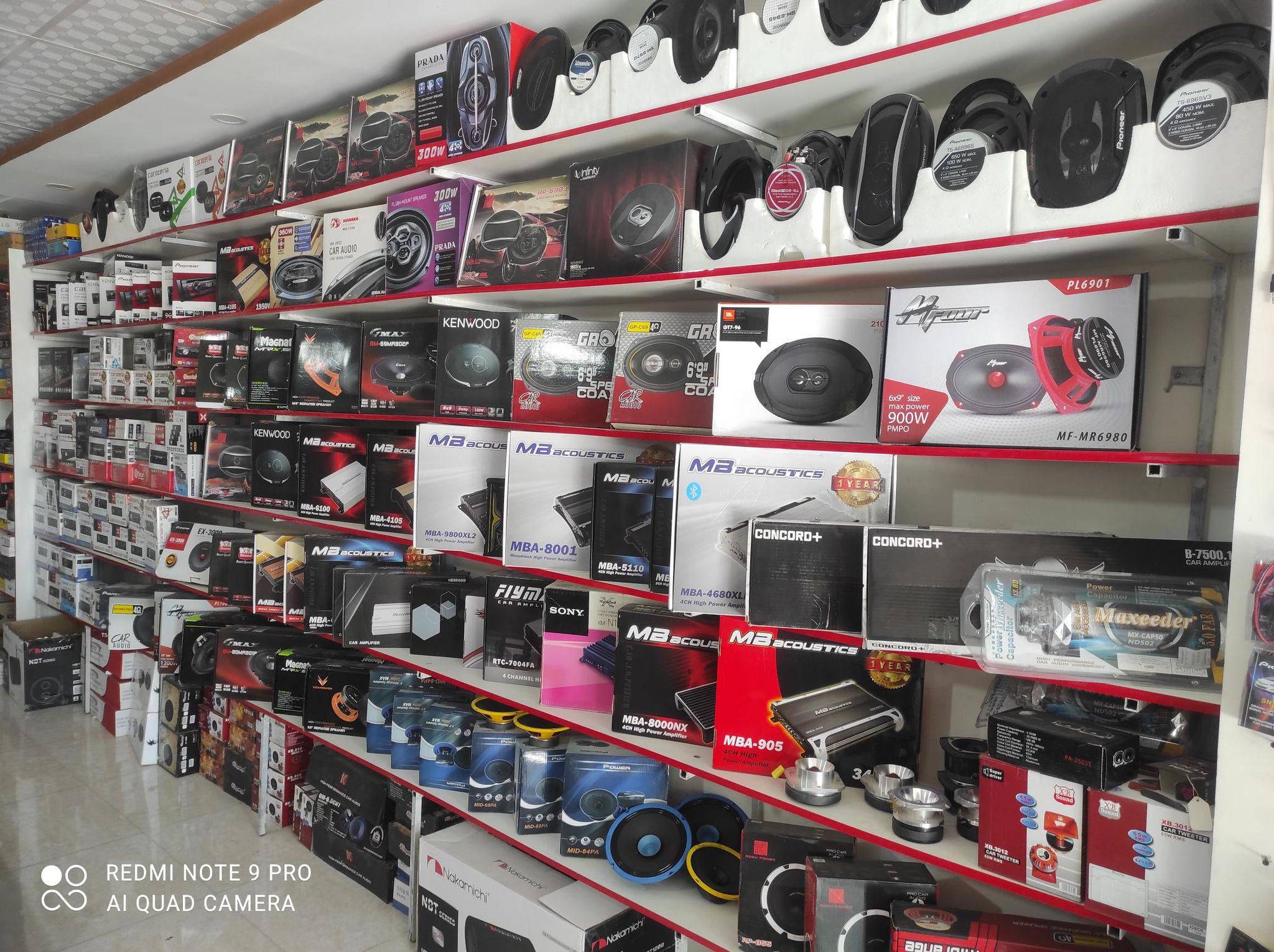 لوکس اسپرت ملت