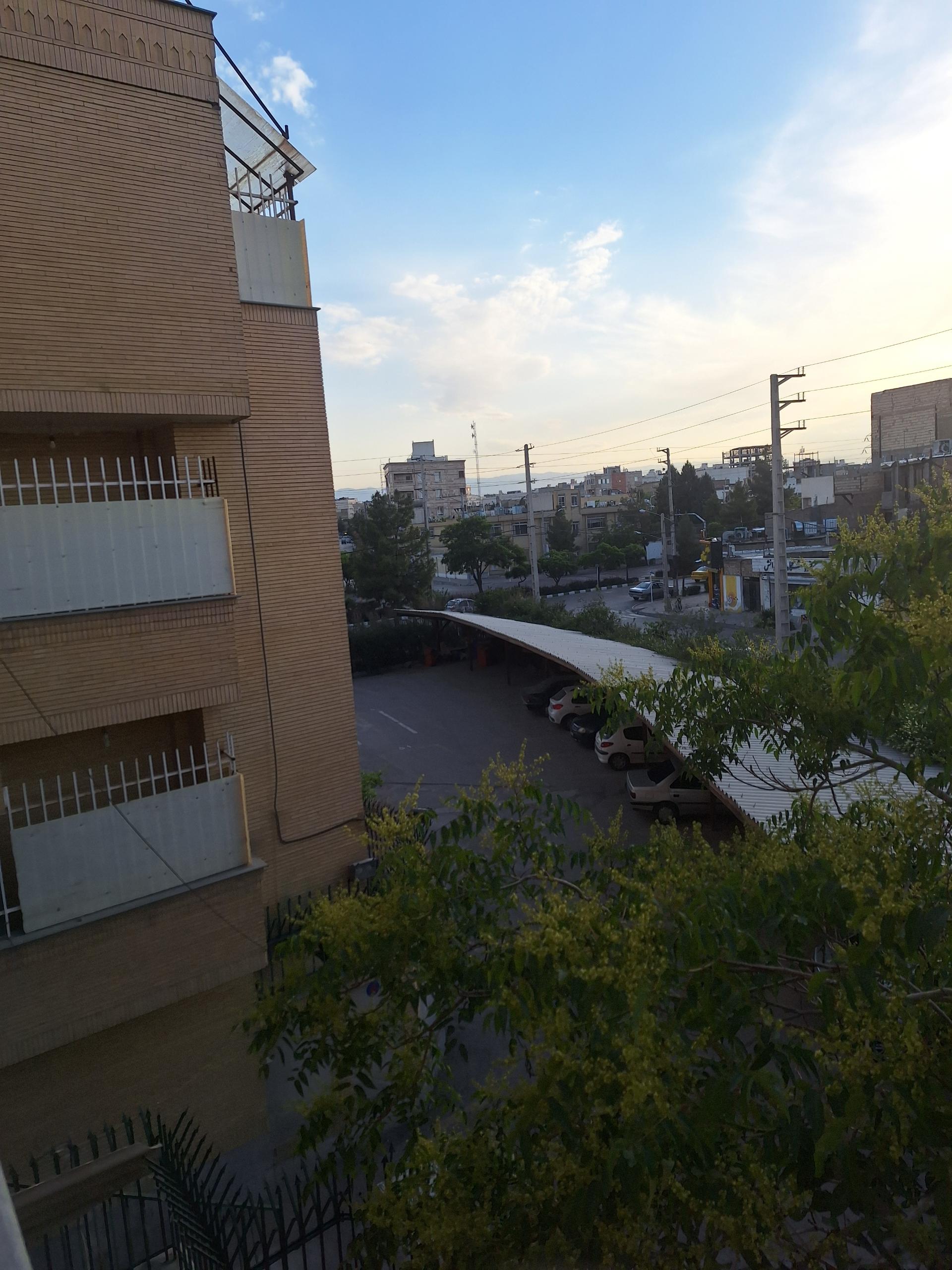 خوابگاه مرکزی دانشگاه آزاد