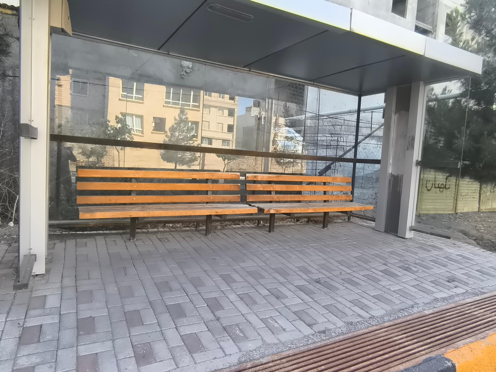 ایستگاه اتوبوس امیریه 32