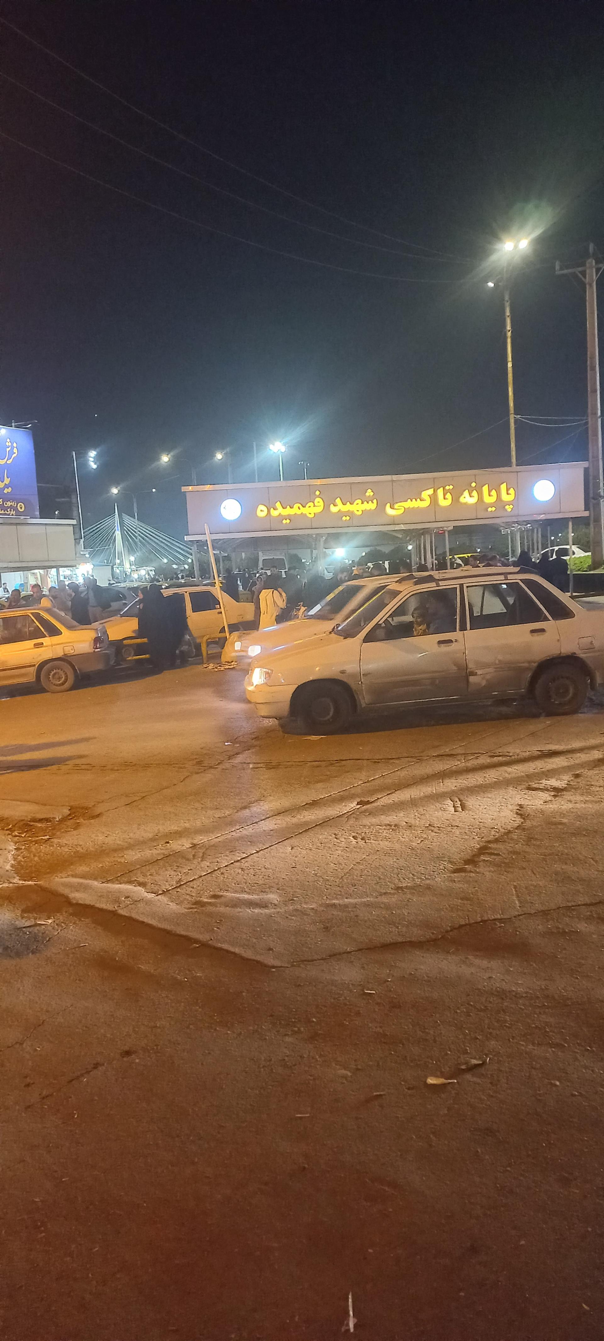 ایستگاه تاکسی کیان آباد و کیان پارس