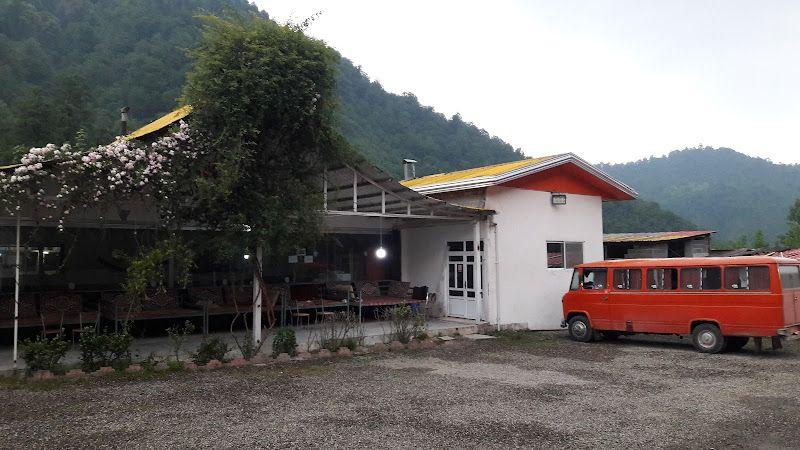 خانه اقامتگاه ایران زمین