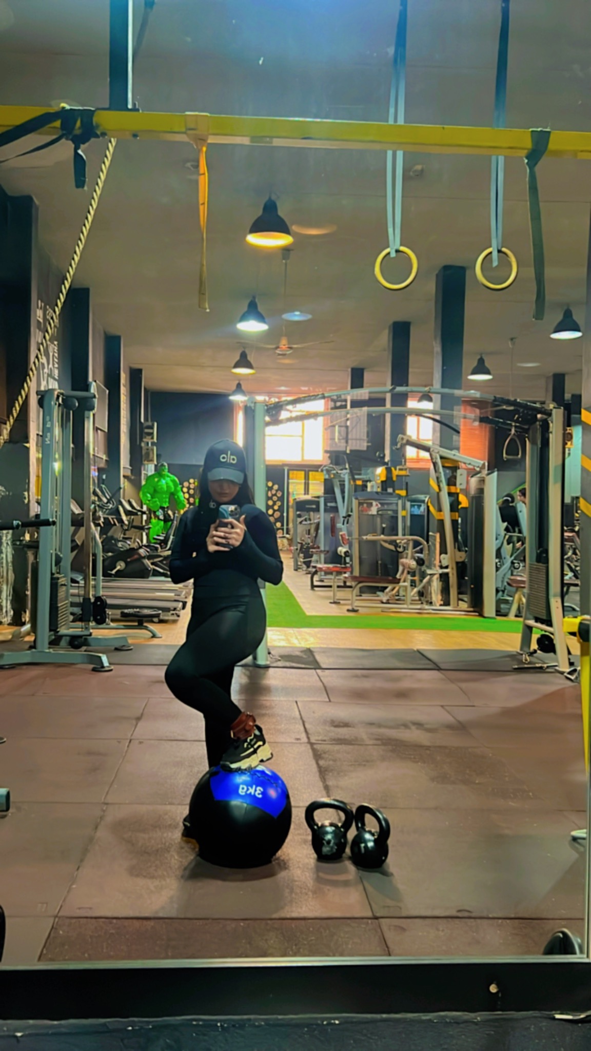 آکادمی بدنسازی ناباک (بهترین باشگاه )