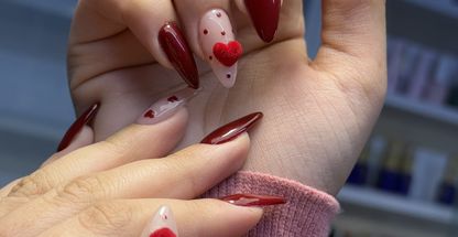 خدمات تخصصی ناخن نسرین