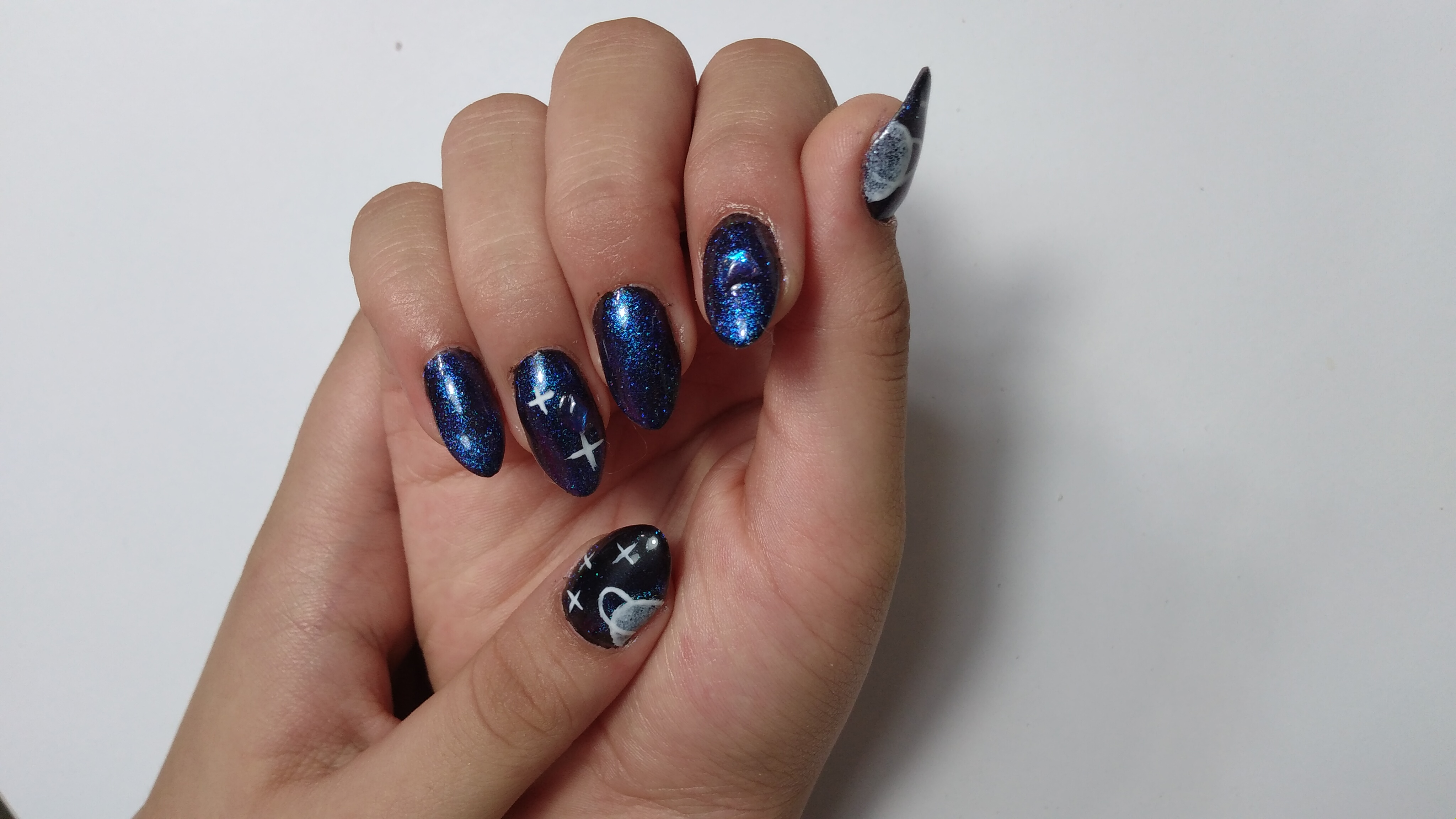 خدمات ناخن پنجه طلا