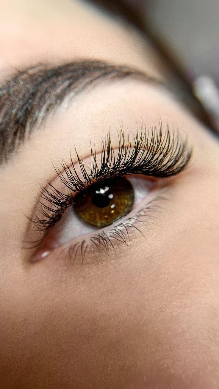 خدمات اکستنشن ولیفت مژه وابرو