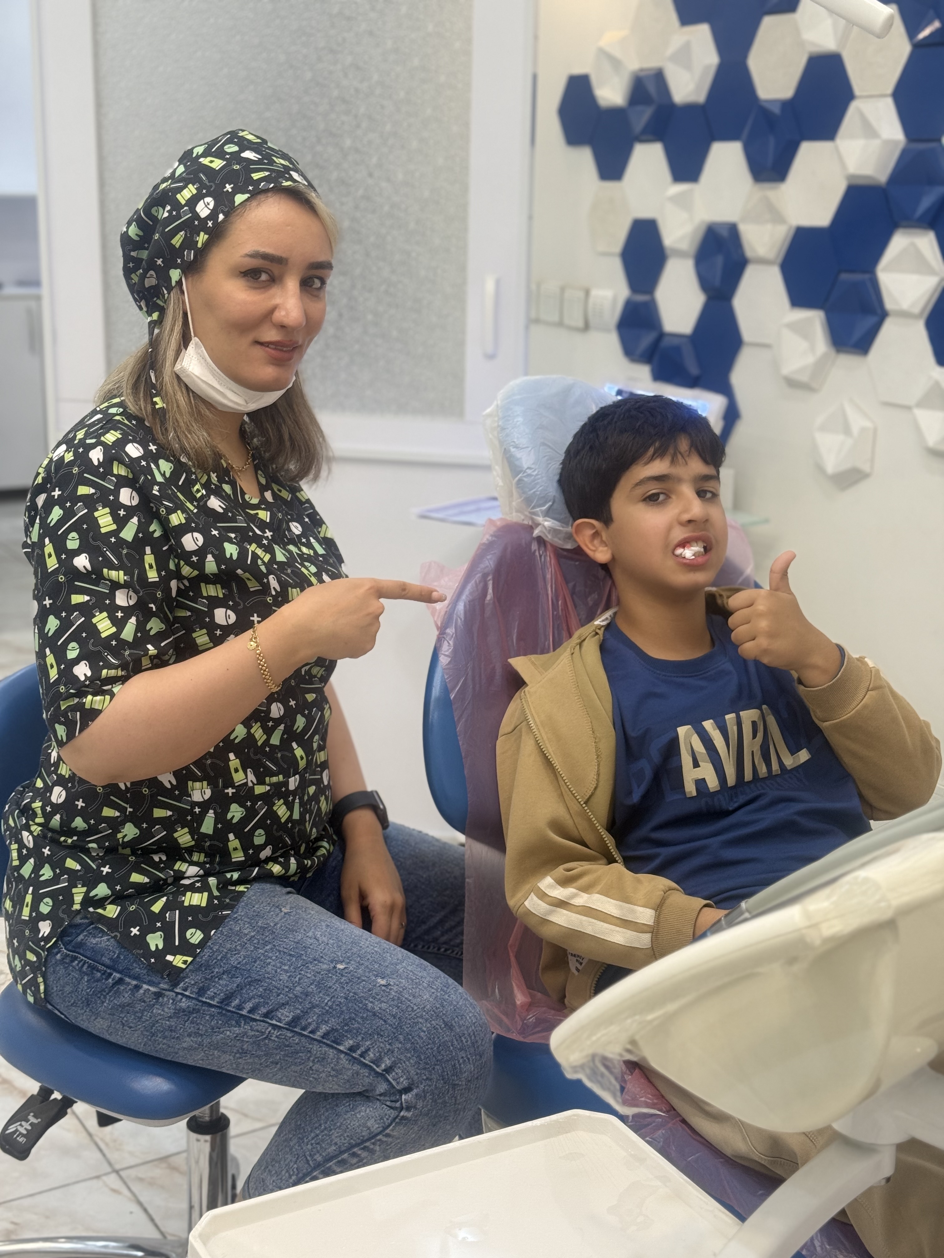 کلینیک دندانپزشکی نیلو