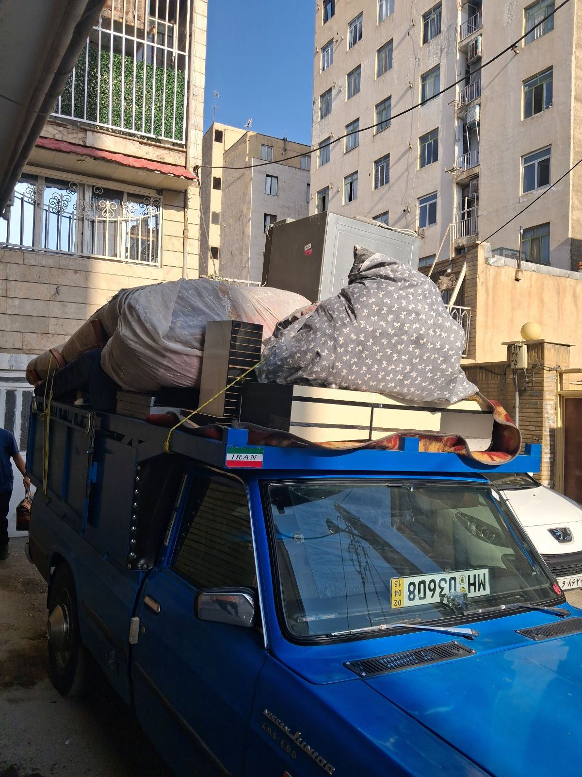 حمل بار و اثاث با نیسان رضایی