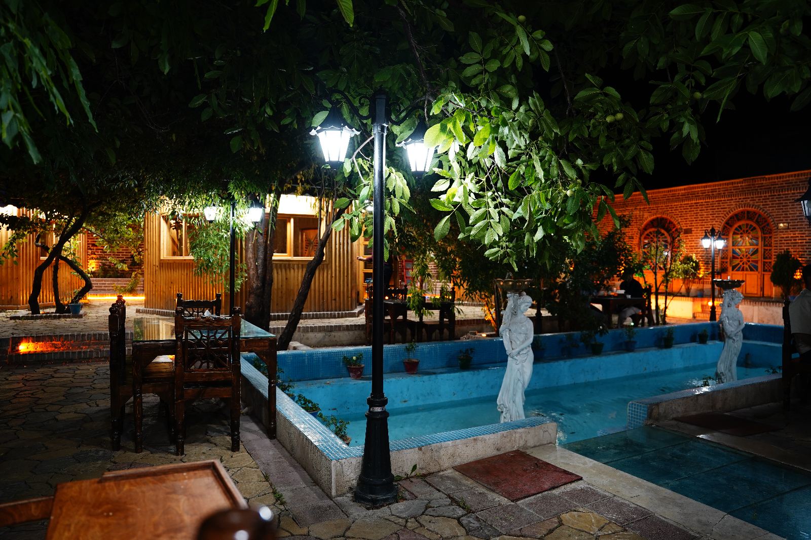 رستوران سنتی یارپاق