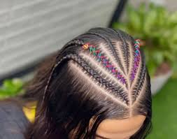 آرایشگاه زنانه ماه نی نی در تنکابن