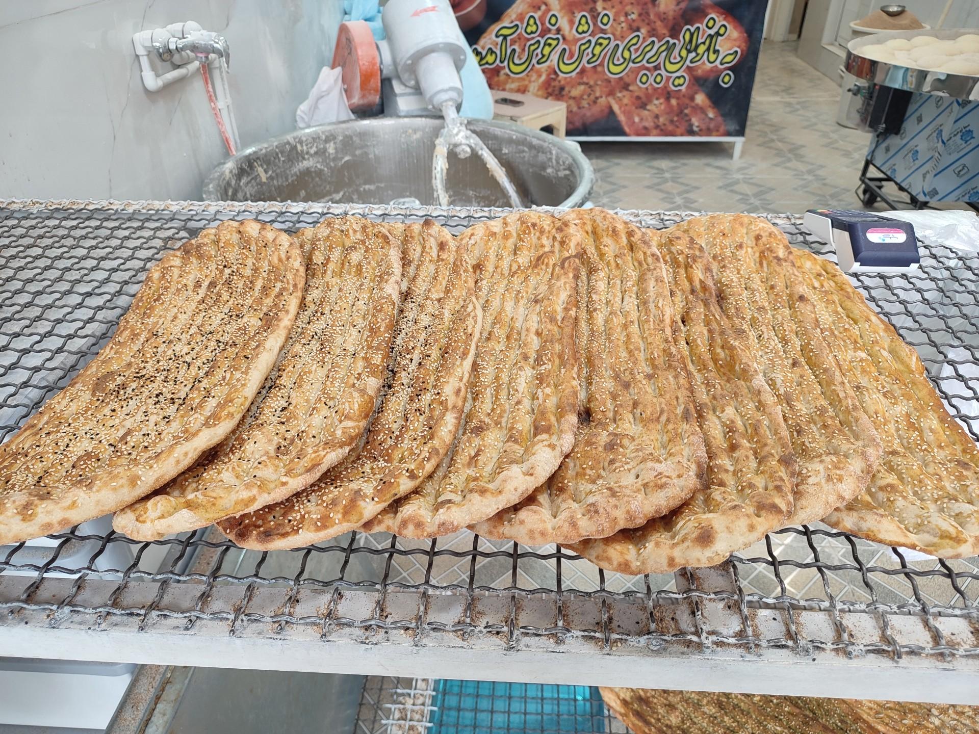 نانوایی سنگکی سنتی
