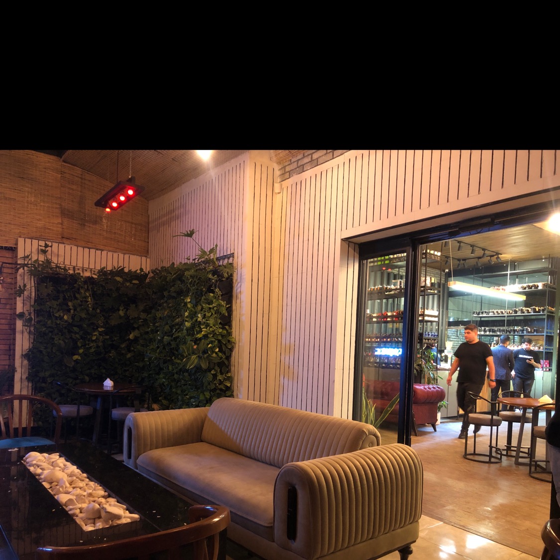 کافه و فروشگاه قهوه چی