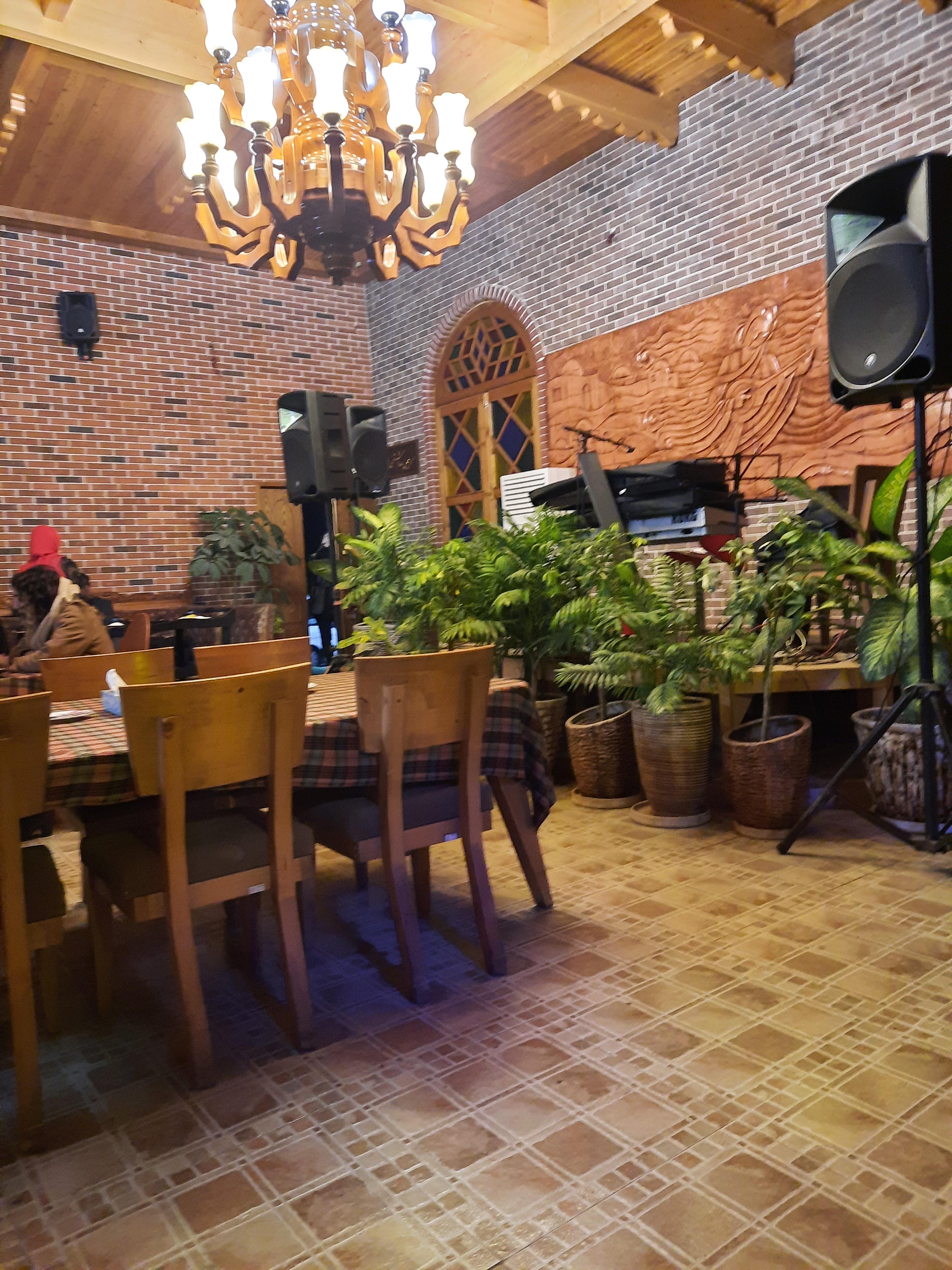 رستوران ماهور