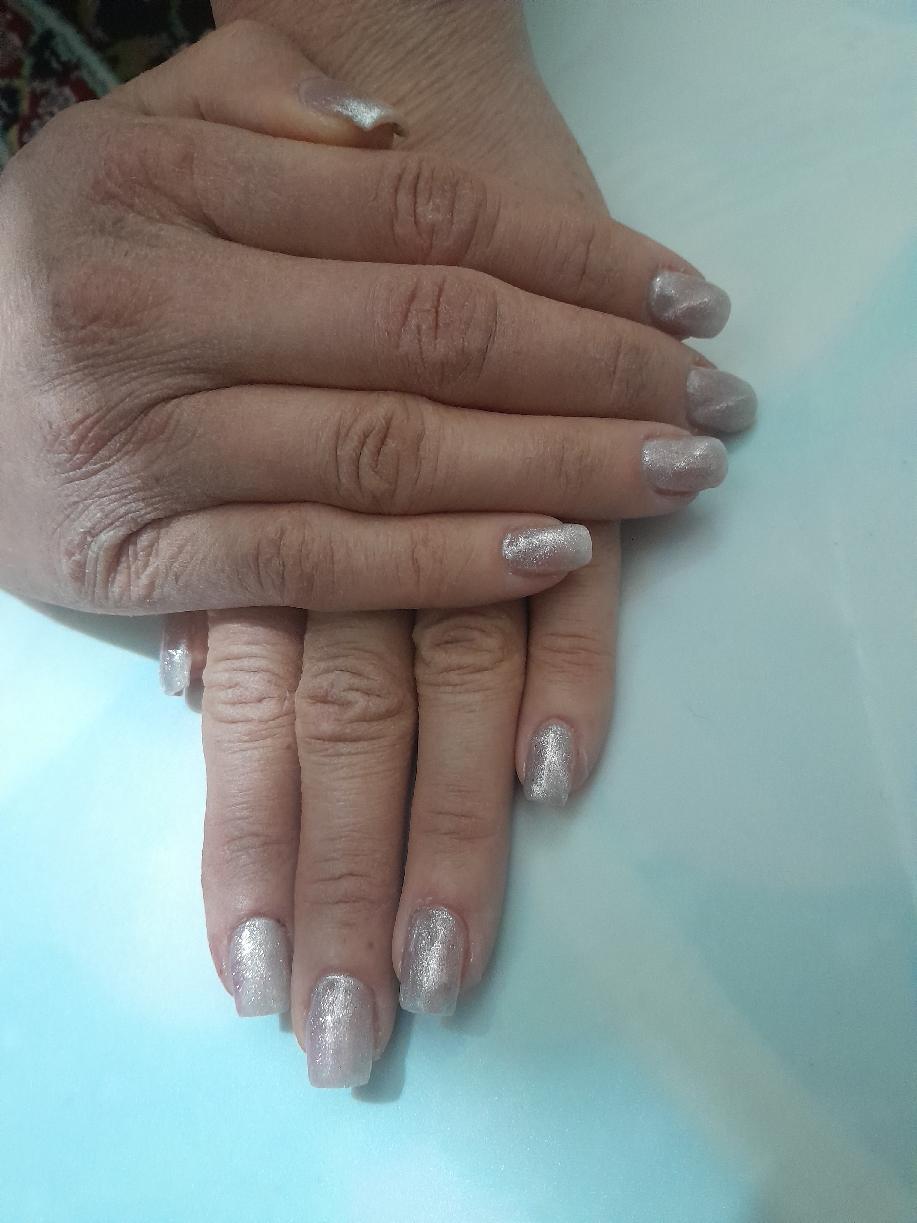 خدمات کاشت ناخن قائمی