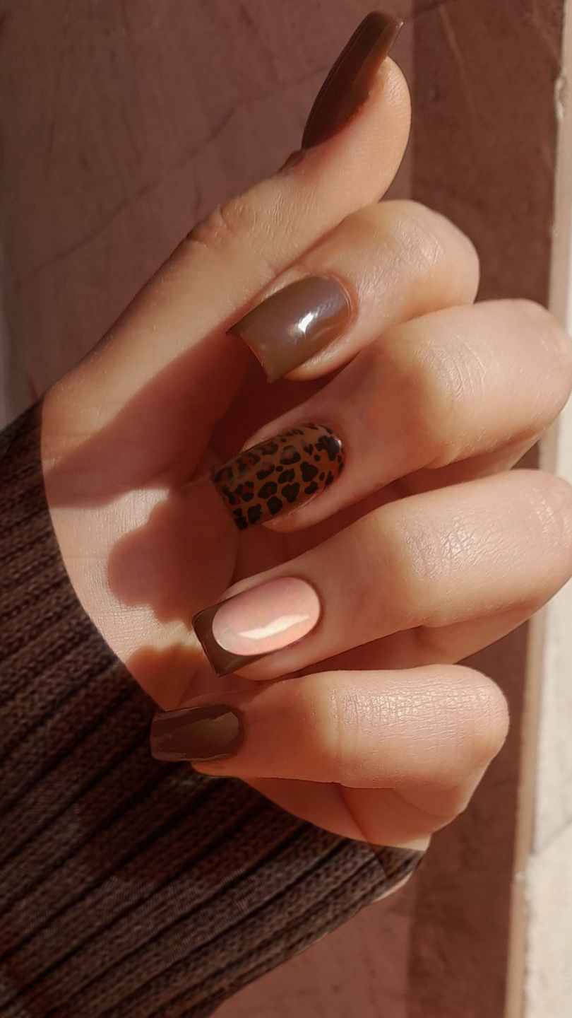 بافت مو و کاشت ناخن سارا صرخی