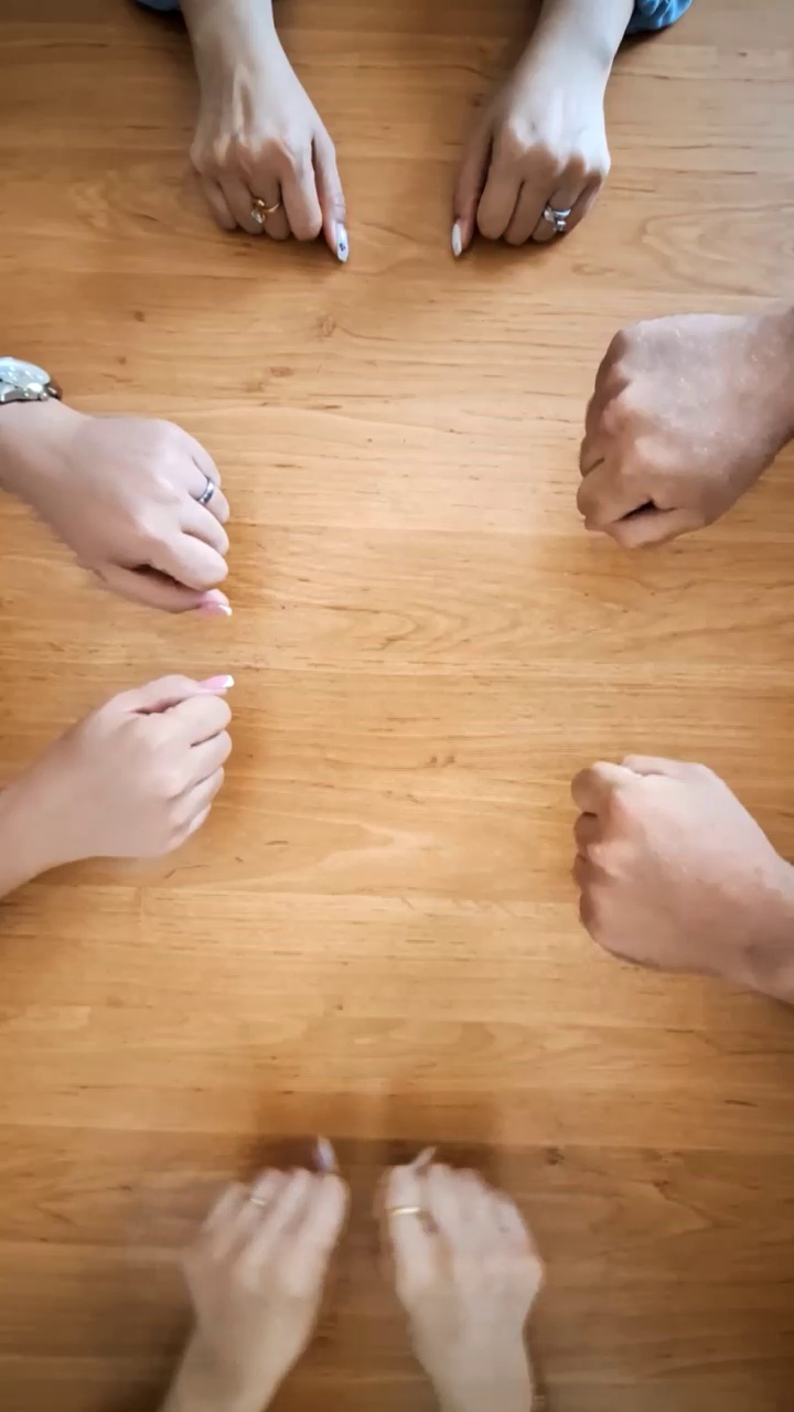 سرویس پستی آواکس