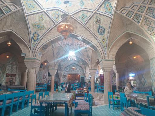 رستوران و چایخانه وکیل
