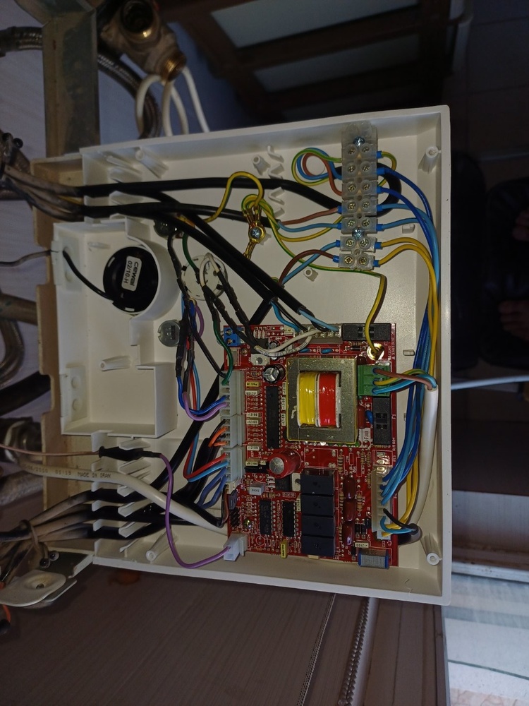 خدمات تعمیر پکیج رسولی