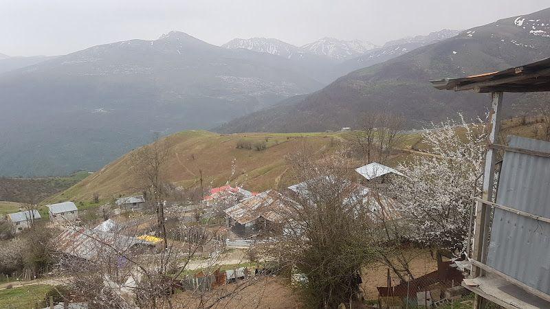 اقامتگاه بوم گردی وارش