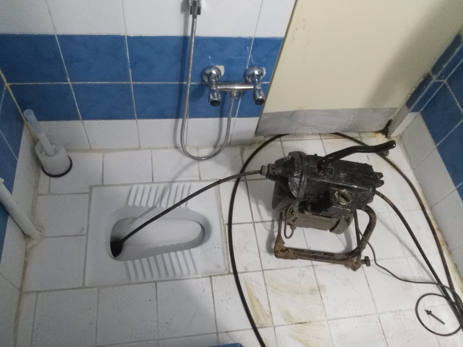 خدمات تخلیه چاه و لوله بازکنی حیدرنژاد